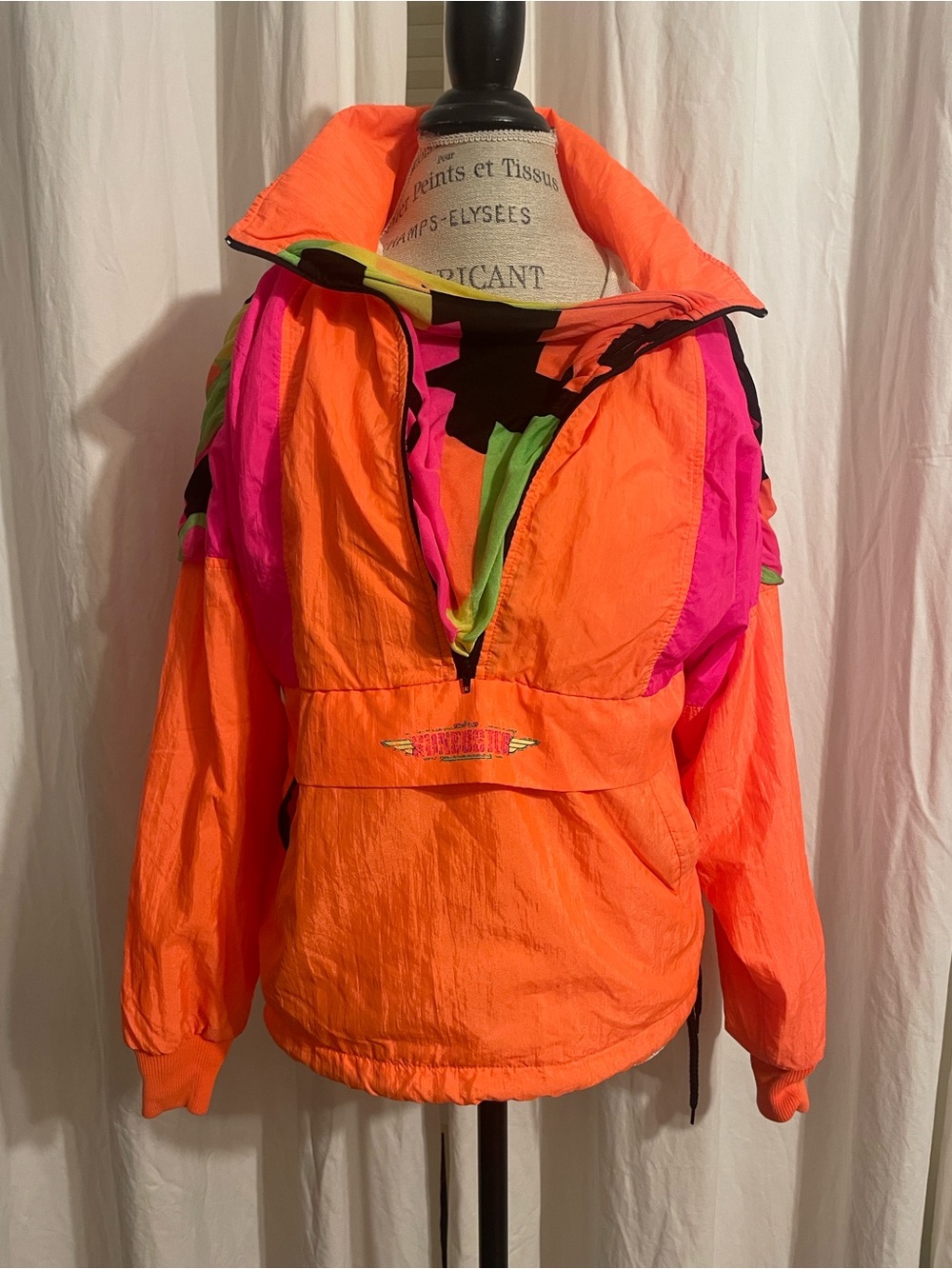 SUNBUSTER NEON orange and pink 80’s VINTAGE windbreaker PERFECTION. “Ladies” M